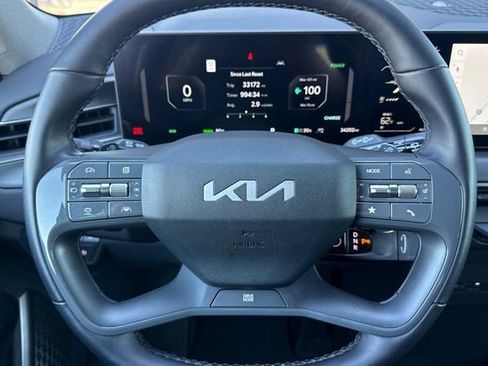 Certified 2024 Kia EV9 Light Long Range RWD image 31