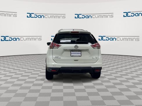Used 2015 Nissan Rogue SV w/ SV Premium Package image 7