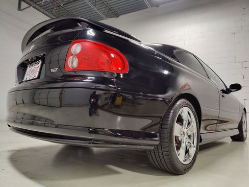 Used 2004 Pontiac GTO image 7