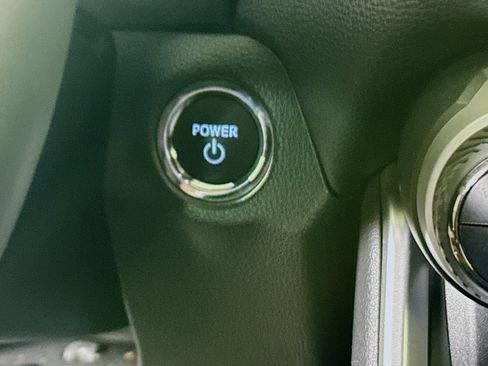 Used 2025 Toyota RAV4 Limited w/ Advanced Technology Package AWD/4WD image 20