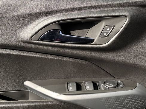 New 2026 Chevrolet Trax LS w/ LS Convenience Package FWD image 19