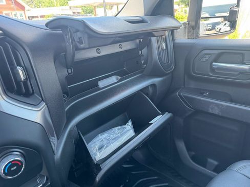 Used 2023 Chevrolet Silverado 2500 W/T w/ WT Fleet Convenience Package AWD/4WD image 33