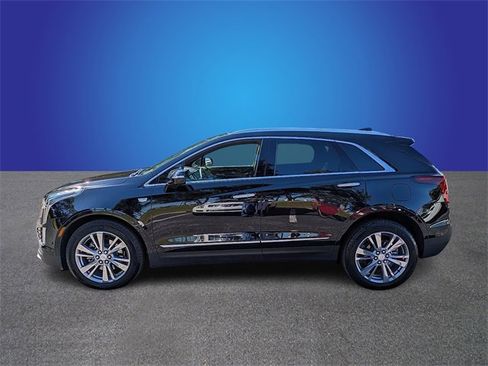 Used 2024 Cadillac XT5 Premium Luxury w/ Platinum Package image 2