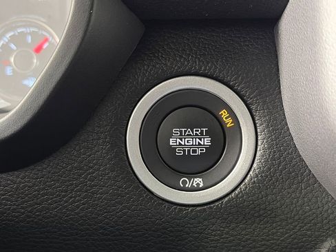 Used 2025 RAM 1500 Laramie image 23