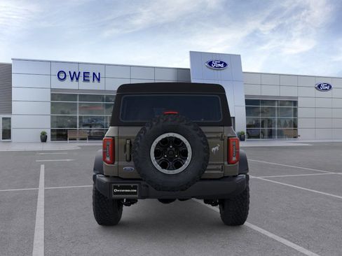 New 2025 Ford Bronco Outer Banks w/ Sasquatch Package AWD/4WD image 5