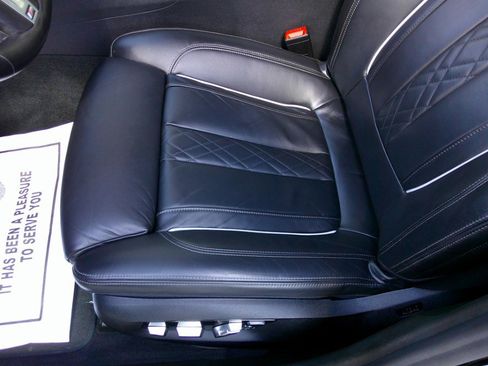 Used 2018 BMW 540i xDrive image 11