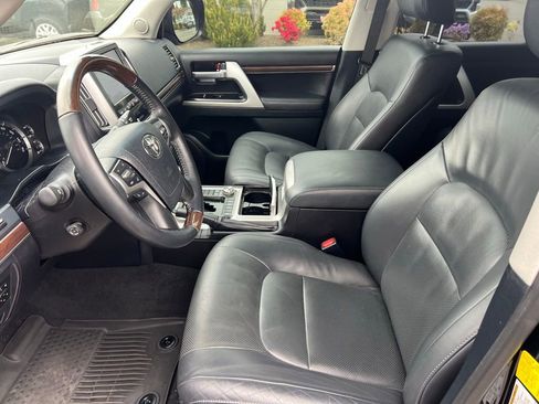 Used 2021 Toyota Land Cruiser AWD/4WD image 13