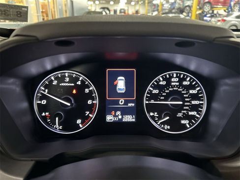 Certified 2025 Subaru Crosstrek 2.0i Premium image 19
