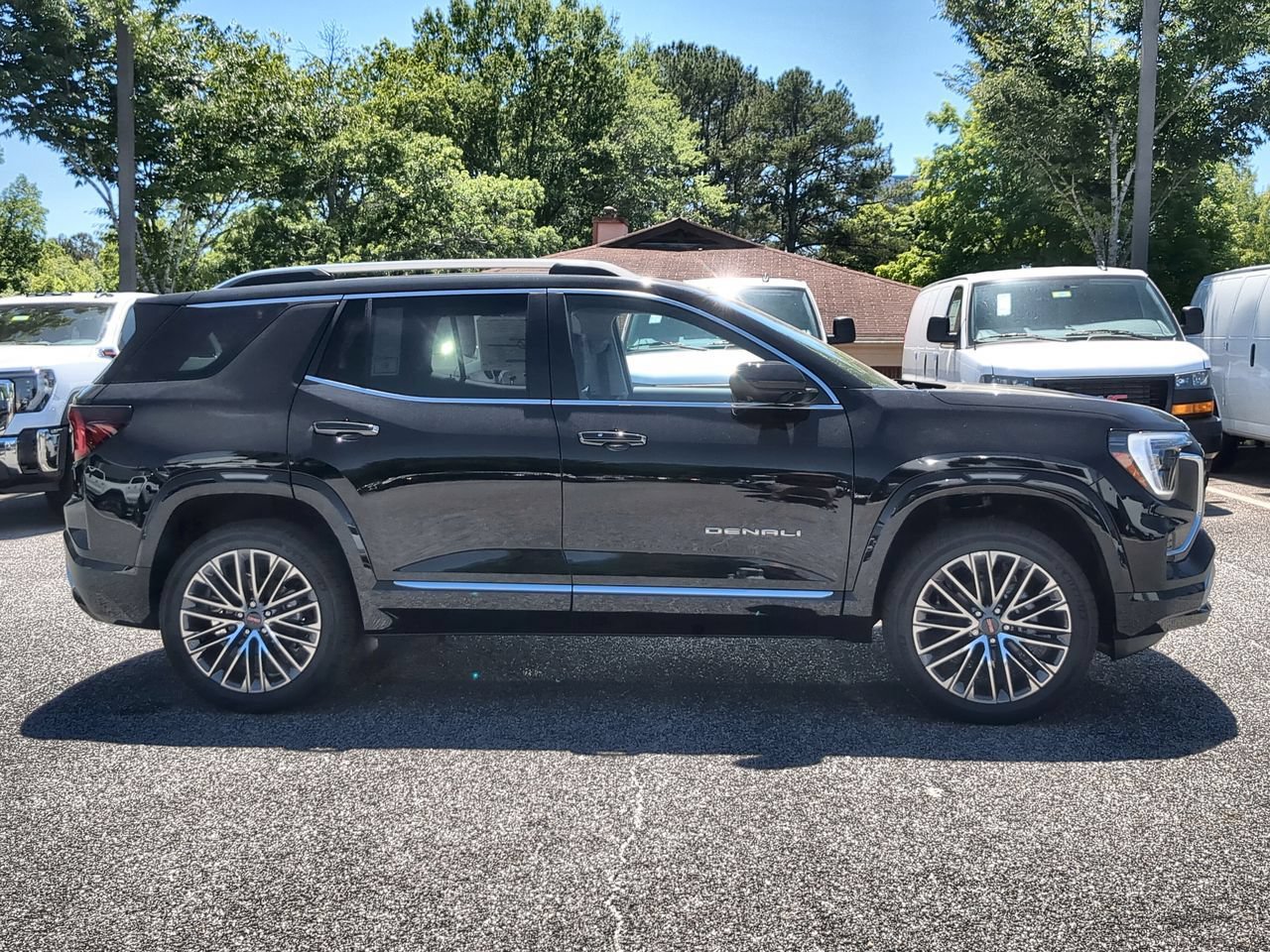 Used 2026 GMC Terrain Denali AWD/4WD image 9