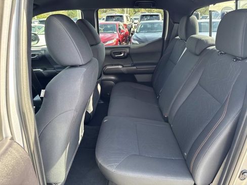 Used 2020 Toyota Tacoma TRD Sport image 14