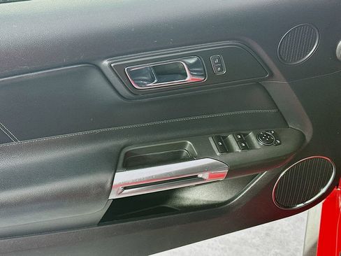 Used 2016 Ford Mustang GT Premium image 20