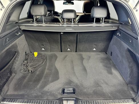 Used 2019 Mercedes-Benz GLC 300 image 25