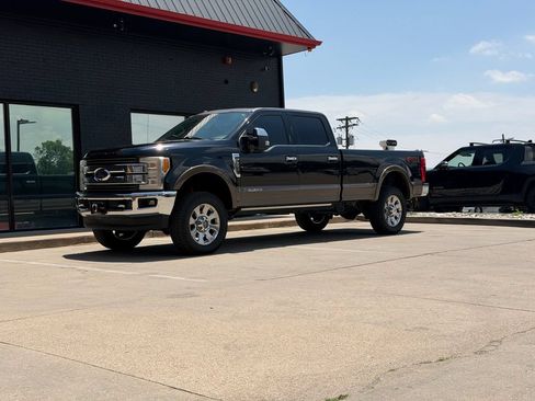 Used 2017 Ford F350 King Ranch w/ King Ranch Ultimate Package AWD/4WD image 16