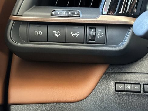 New 2026 Toyota Crown Signia AWD/4WD image 30