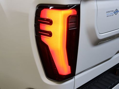 Used 2024 GMC Sierra 2500 Denali w/ Denali Reserve Package image 32