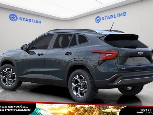 New 2026 Chevrolet Trax LT FWD image 2