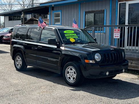 Used 2015 Jeep Patriot Sport w/ Power Value Group image 4