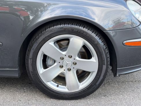 Used 2003 Mercedes-Benz E 500 Sedan image 42