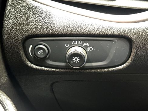 Used 2025 Chevrolet Malibu LT image 29