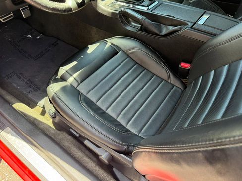 Used 2014 Ford Mustang GT Premium w/ Comfort Package RWD image 25