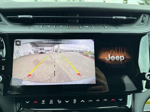 New 2026 Jeep Grand Cherokee Altitude AWD/4WD image 17