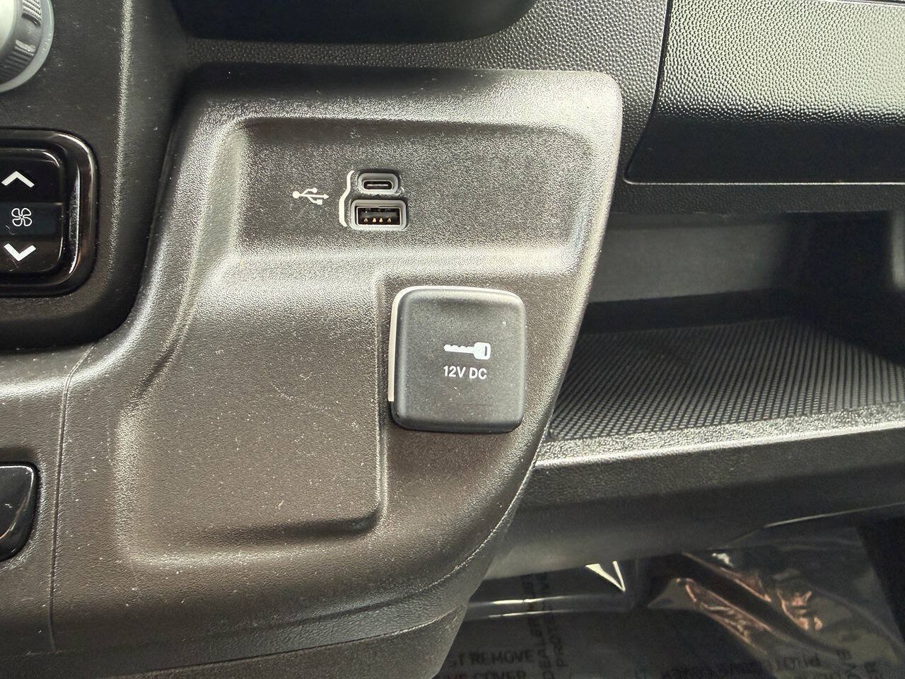 Used 2023 RAM ProMaster 3500 FWD image 37