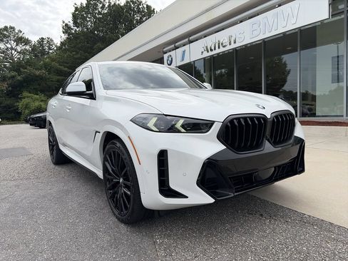Used 2025 BMW X6 xDrive40i AWD/4WD image 1