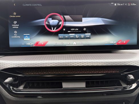 Used 2025 BMW 430i xDrive w/ Premium Package image 24