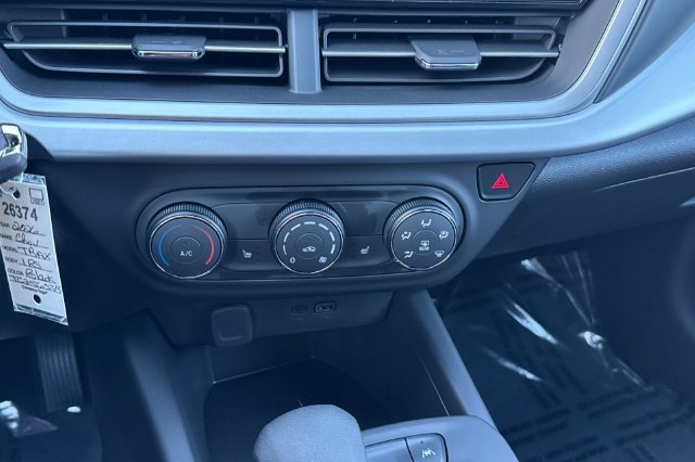 New 2026 Chevrolet Trax RS w/ Sunroof Package FWD image 29