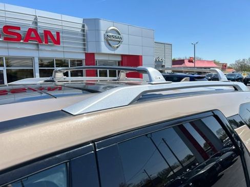 Used 2023 Nissan Pathfinder Platinum w/ Lighting Package (N93) AWD/4WD image 19
