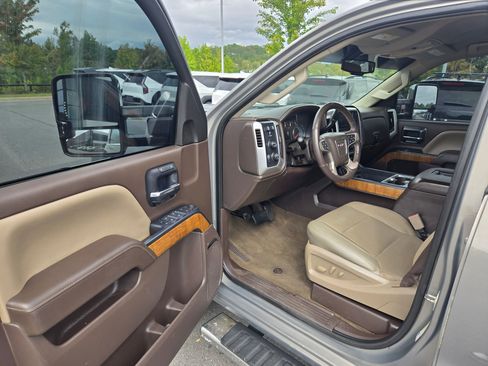 Used 2017 GMC Sierra 2500 SLT image 22