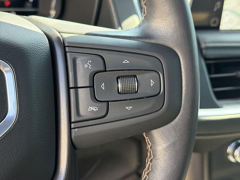 Used 2022 GMC Yukon XL AT4 w/ AT4 Premium Package AWD/4WD image 37