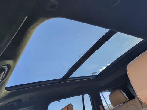 Used 2022 Jeep Grand Cherokee Summit image 20