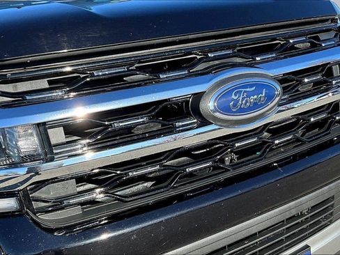 Certified 2024 Ford Expedition Limited image 24