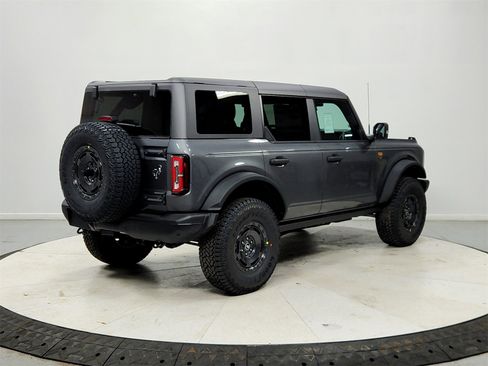 New 2025 Ford Bronco Badlands image 7