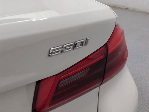 Used 2020 BMW 530i xDrive w/ Convenience Package image 12