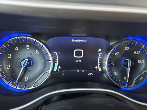 New 2026 Chrysler Pacifica Select w/ S Appearance Package image 31