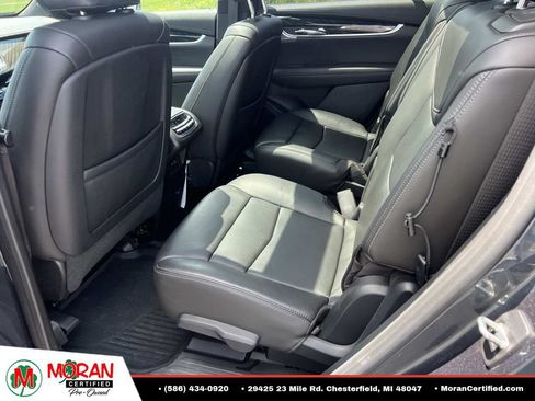 Used 2020 Cadillac XT6 Premium Luxury AWD/4WD image 13