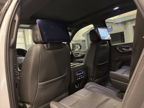 Used 2021 Chevrolet Tahoe RST w/ Luxury Package image 34