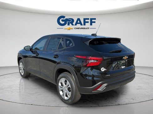 New 2026 Chevrolet Trax LS FWD image 5