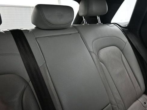 Used 2018 Audi Q3 2.0T Premium image 23