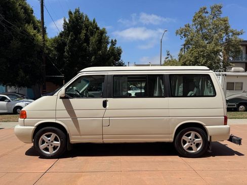 Used 2002 Volkswagen Eurovan MV FWD image 4