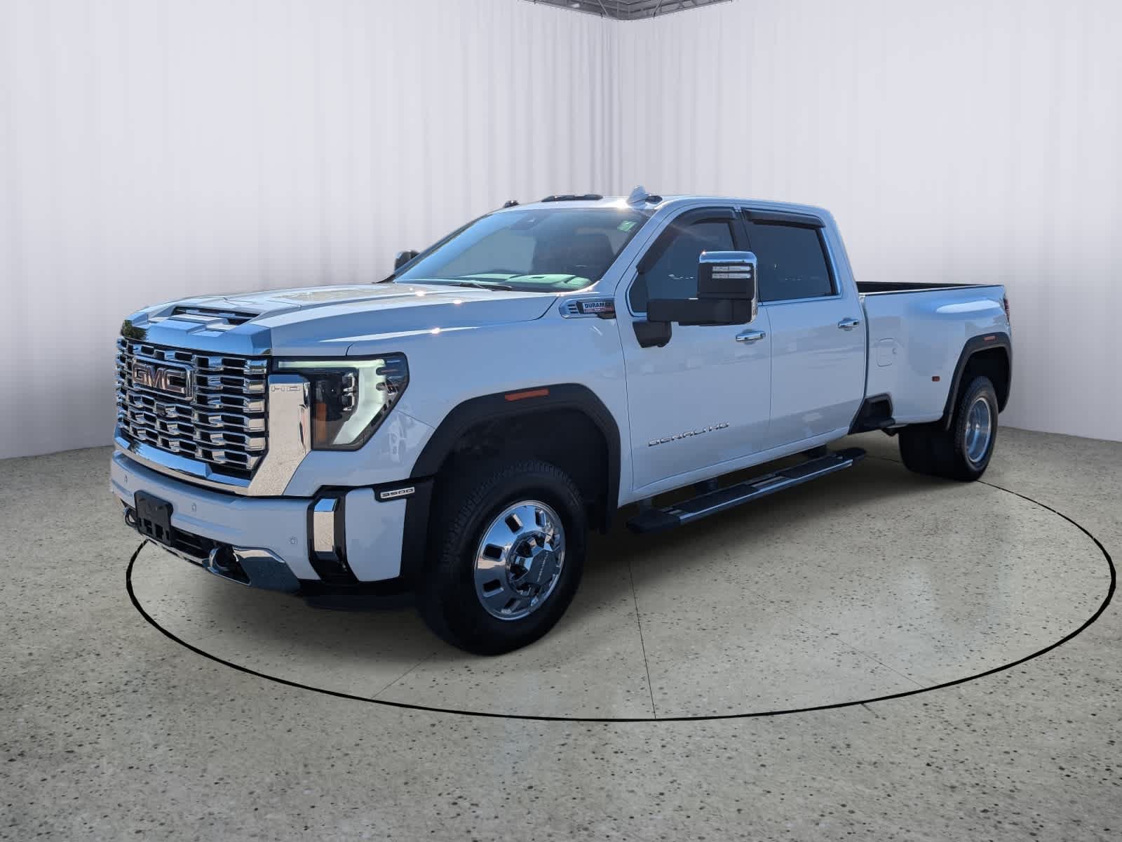 Certified 2026 GMC Sierra 3500 Denali AWD/4WD image 7