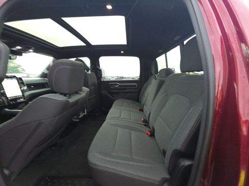 Used 2023 RAM 1500 Big Horn AWD/4WD image 19