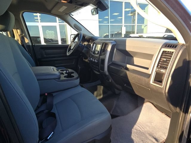 Used 2017 RAM 1500 Tradesman w/ Popular Equipment Group RWD image 4