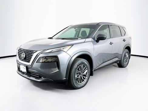 Used 2021 Nissan Rogue S image 3