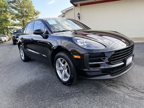 Used 2021 Porsche Macan AWD/4WD image 3