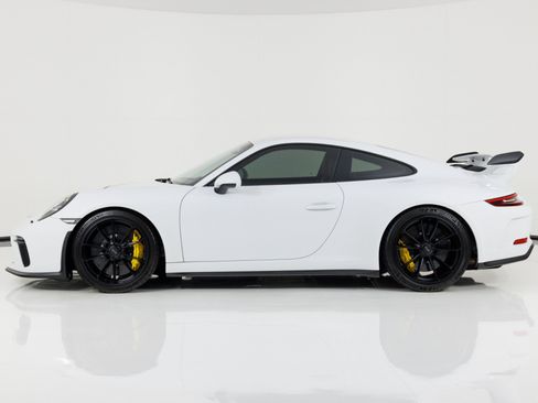 Used 2018 Porsche 911 GT3 RWD image 6