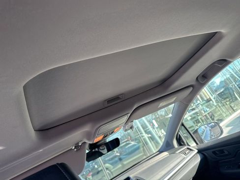 Used 2024 Honda Odyssey EX-L image 14