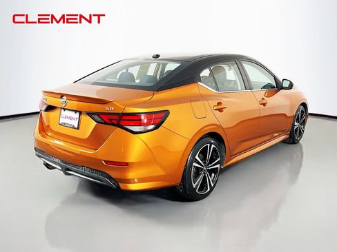 Used 2023 Nissan Sentra SR w/ Electronics Package FWD image 7